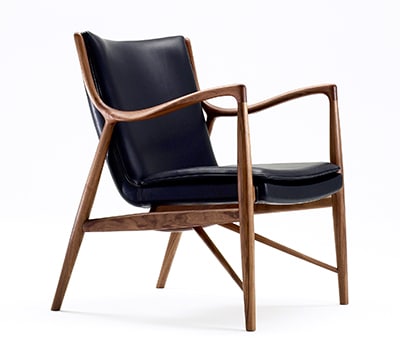 Le fauteuil "45 chair" de Finn Juhl designer danois